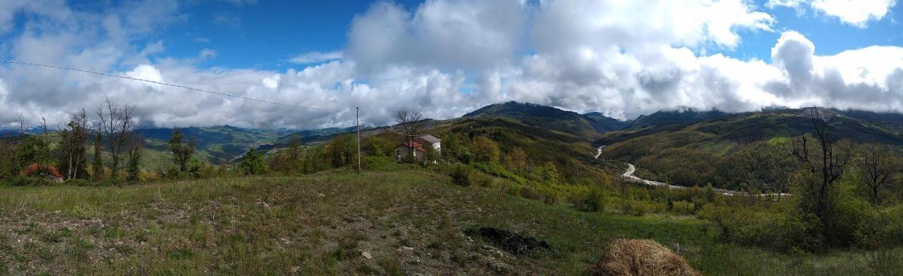 Le Spine B&B Sulla Via Francigena Berceto Exterior photo